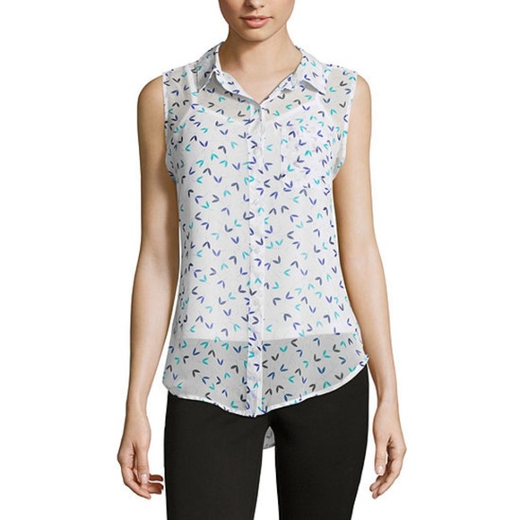 Liz Claiborne Tops - Liz Claiborne Sleeveless Button Front Blouse